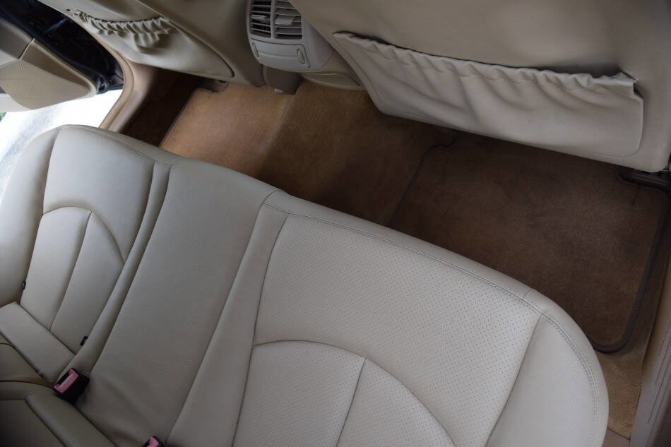 Used 2008 Mercedes-Benz E 350 4MATIC Sedan image 50