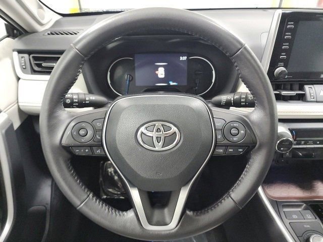 Used 2020 Toyota RAV4 Limited w/ All Weather Liner Package image 29