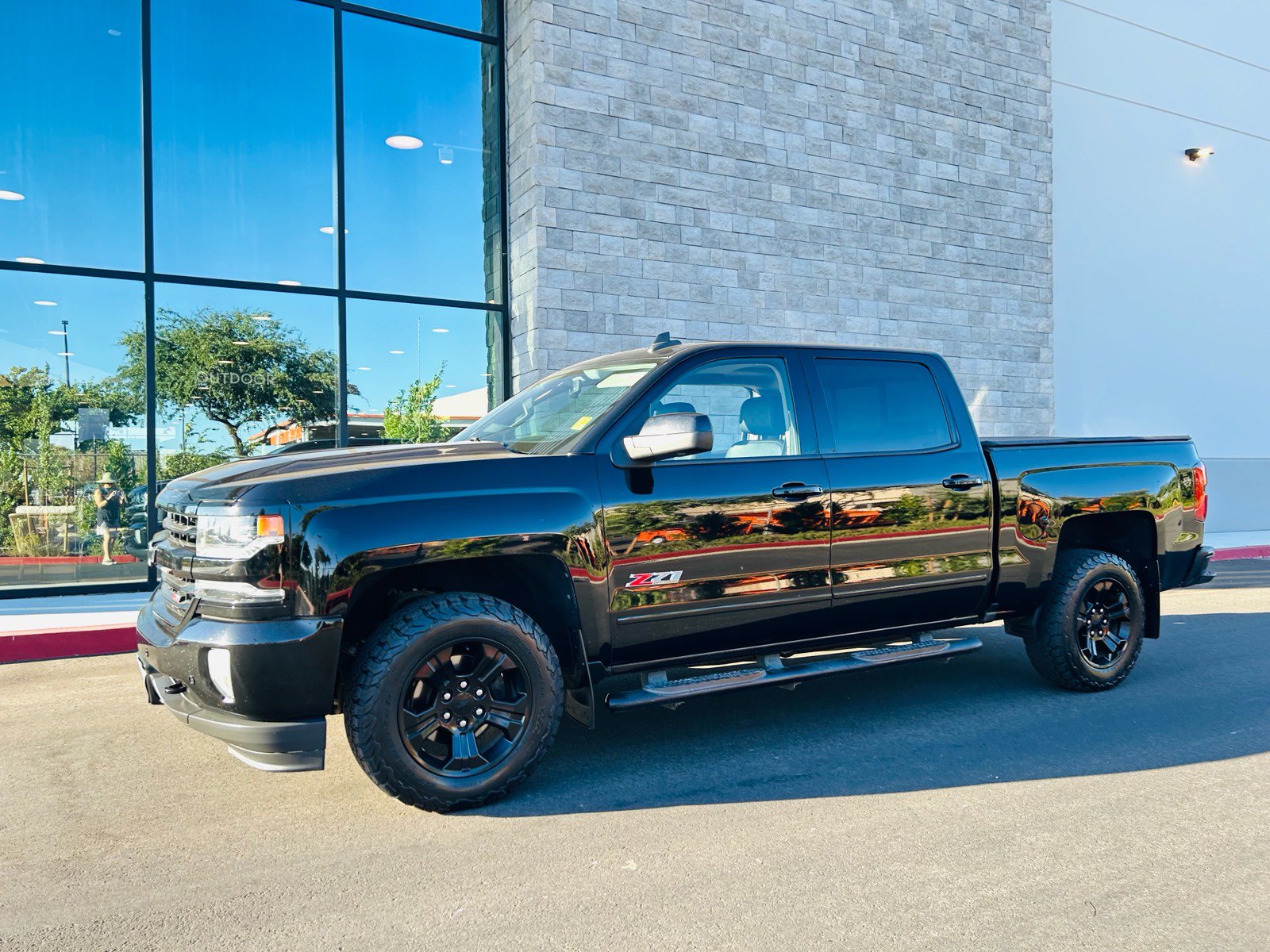 Used 2017 Chevrolet Silverado 1500 LTZ Z71 w/ Midnight Edition AWD/4WD image 1