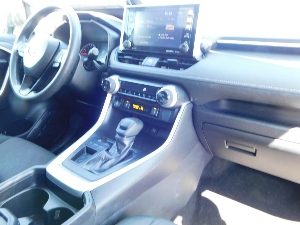 Used 2019 Toyota RAV4 XLE w/ Convenience Package image 19