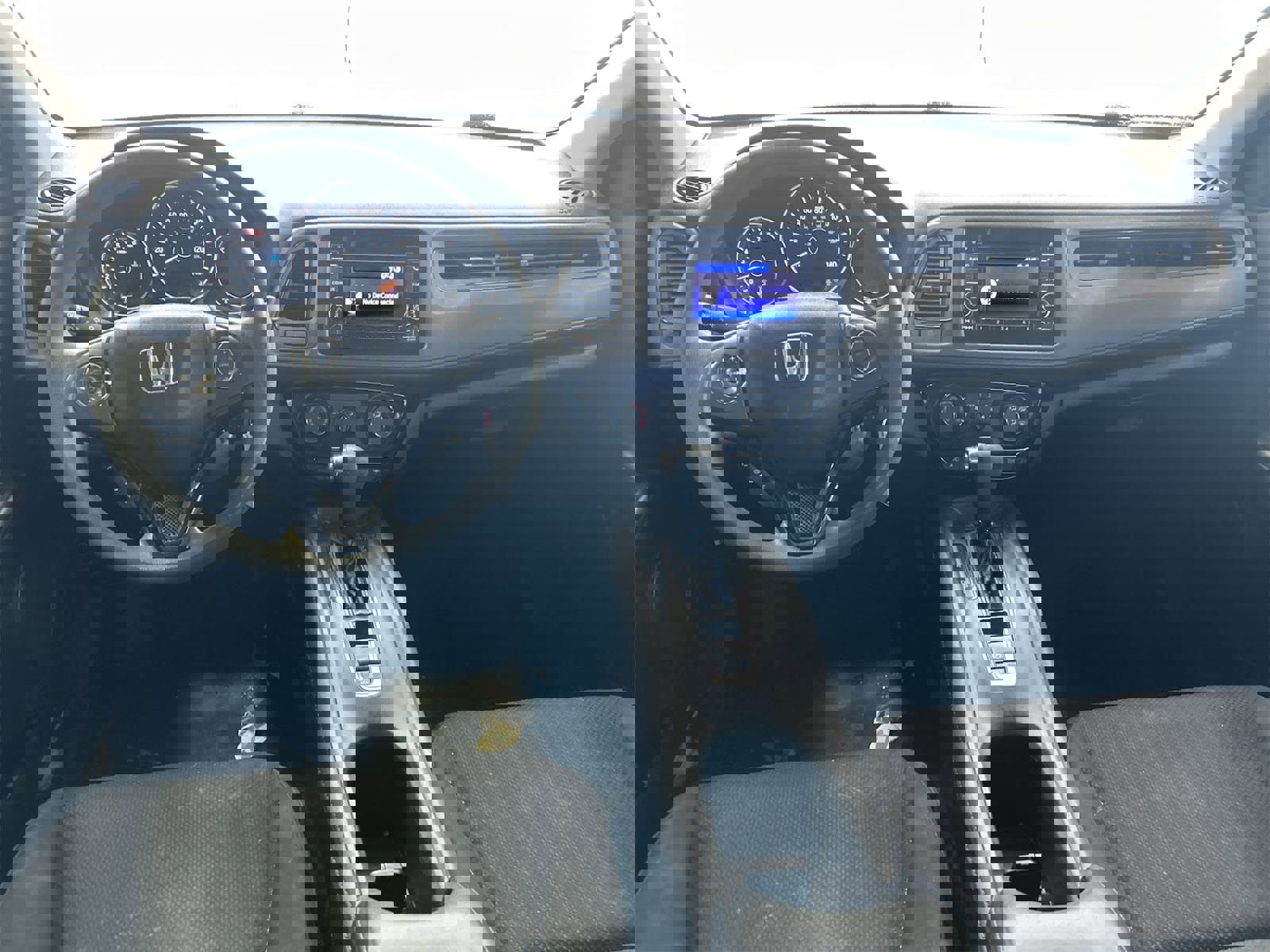 Used 2016 Honda HR-V LX image 9