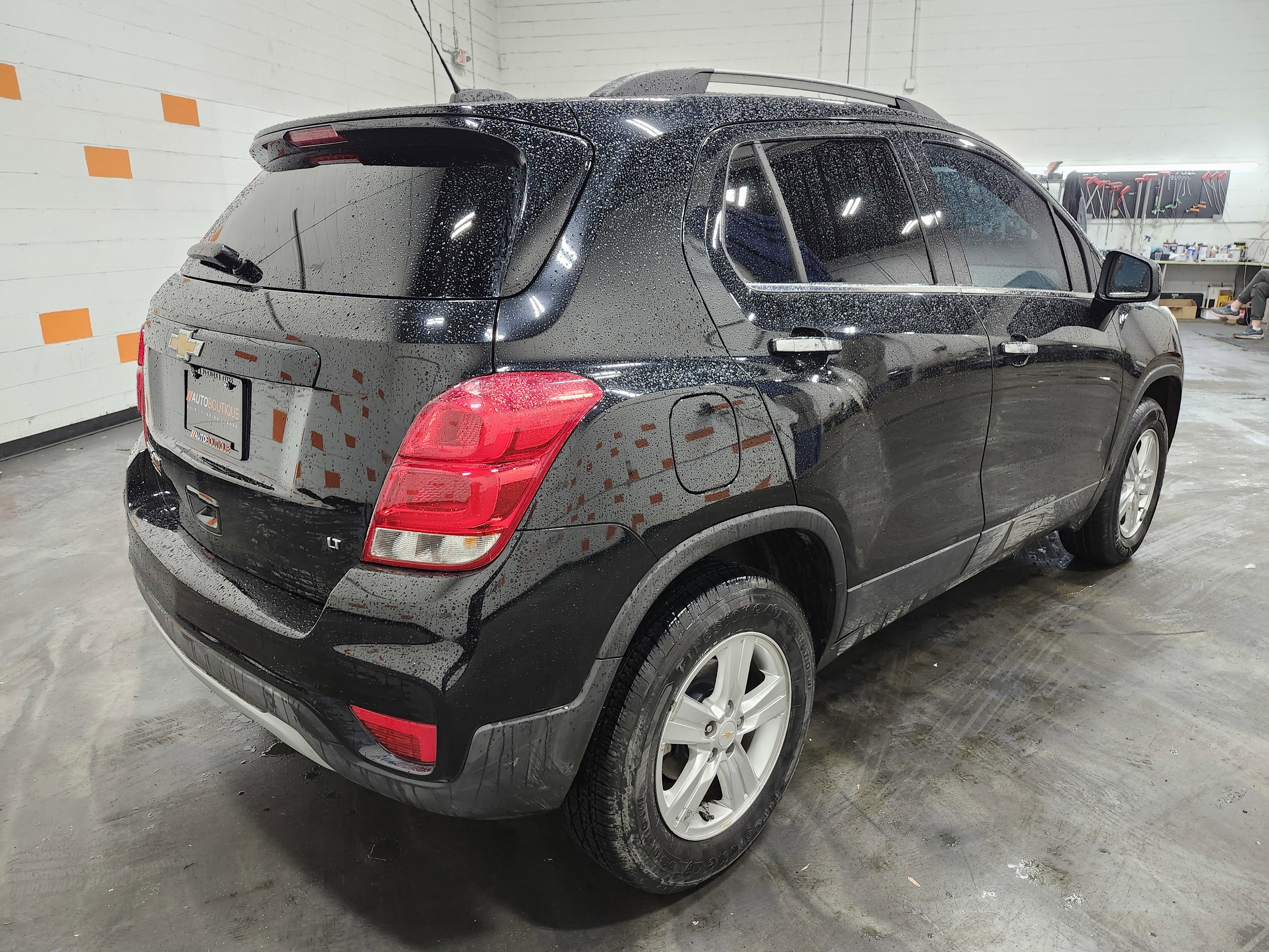 Used 2020 Chevrolet Trax LT w/ LT Convenience Package image 16