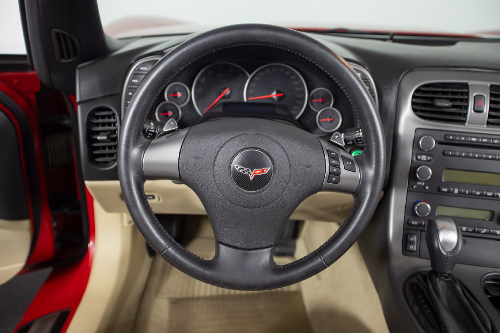 Used 2007 Chevrolet Corvette Convertible w/ Preferred Equipment Group RWD image 33