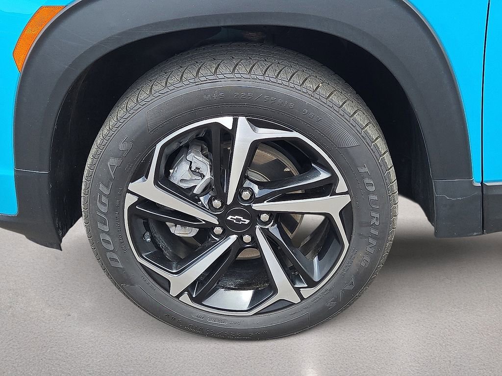 Used 2021 Chevrolet TrailBlazer RS w/ Sun and Liftgate Package AWD/4WD image 10