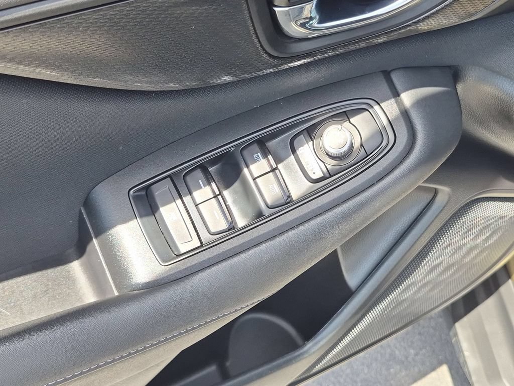 Used 2025 Subaru Outback Premium AWD/4WD image 13