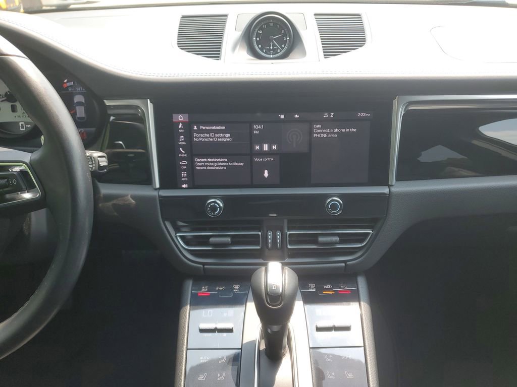 Used 2022 Porsche Macan S image 28