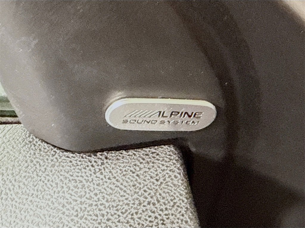 Used 2023 Chrysler 300 S image 13