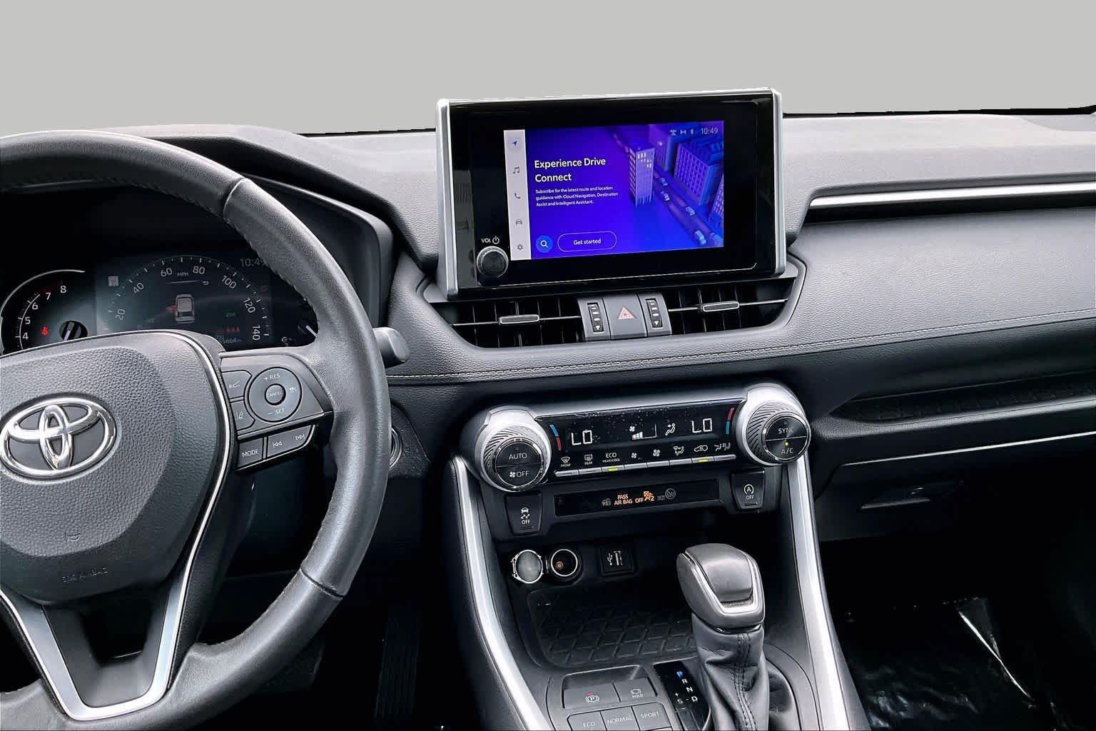 Used 2023 Toyota RAV4 XLE Premium FWD image 7