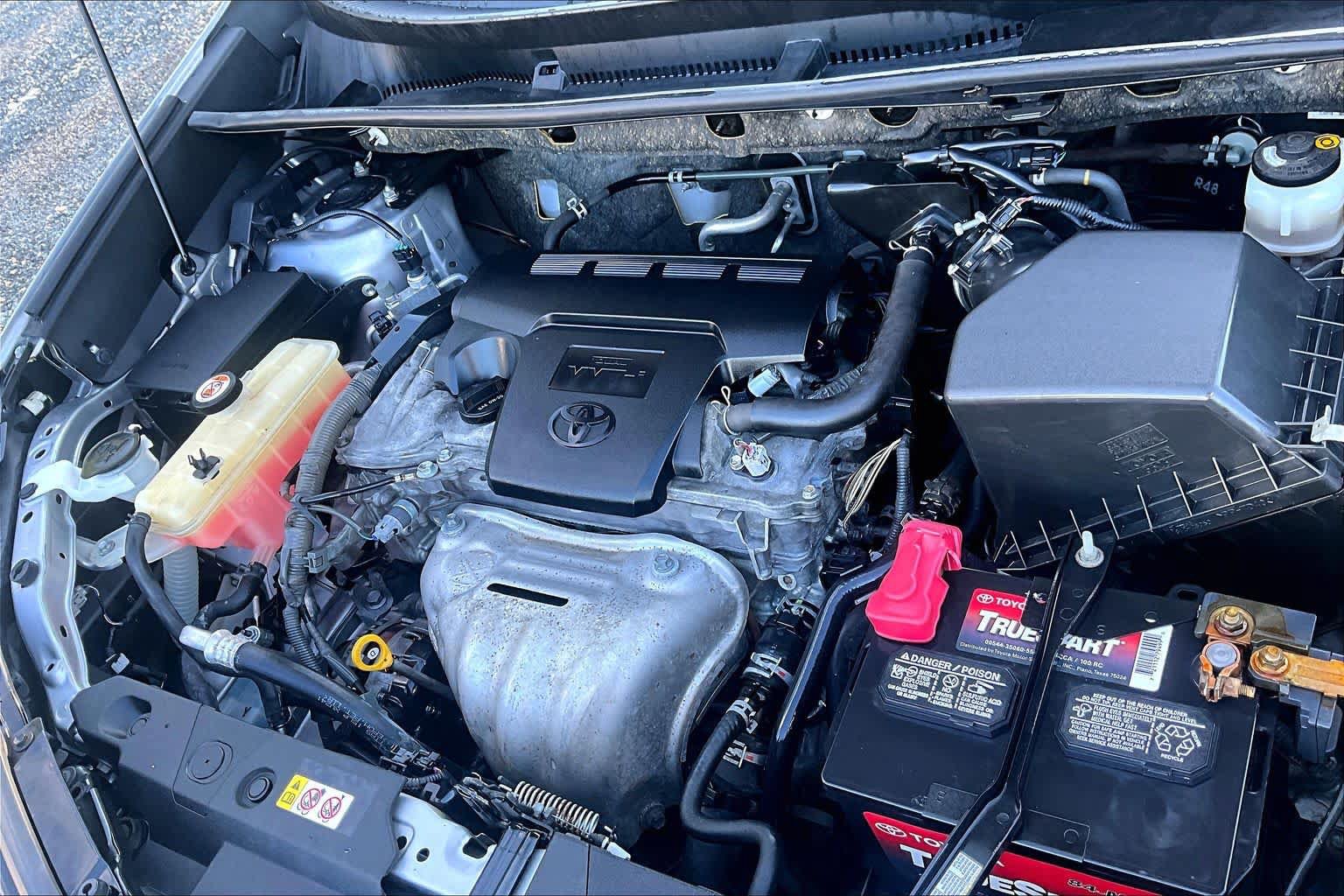 Used 2018 Toyota RAV4 LE FWD image 33