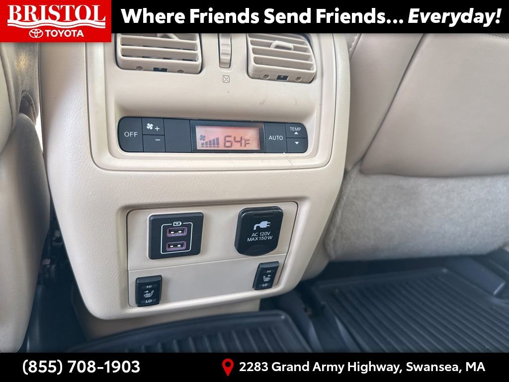 Used 2018 Nissan Pathfinder Platinum AWD/4WD image 22