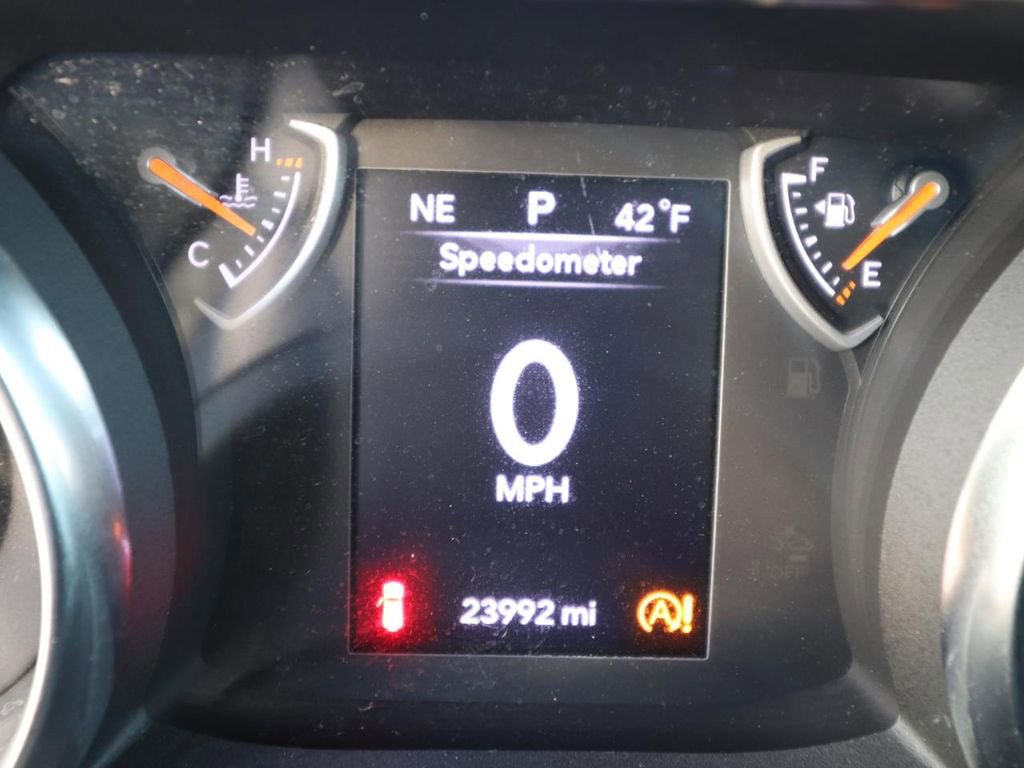 Used 2019 Jeep Wrangler Sport S image 18