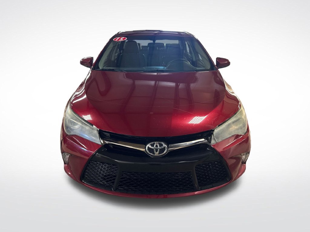 Used 2015 Toyota Camry SE FWD image 9
