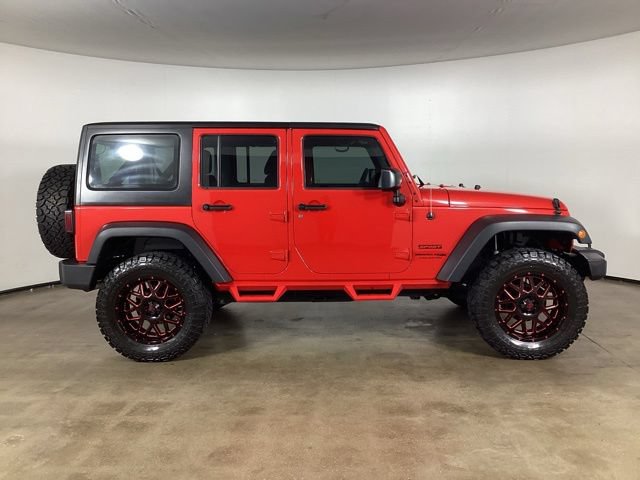 Used 2018 Jeep Wrangler Unlimited Sport AWD/4WD image 4