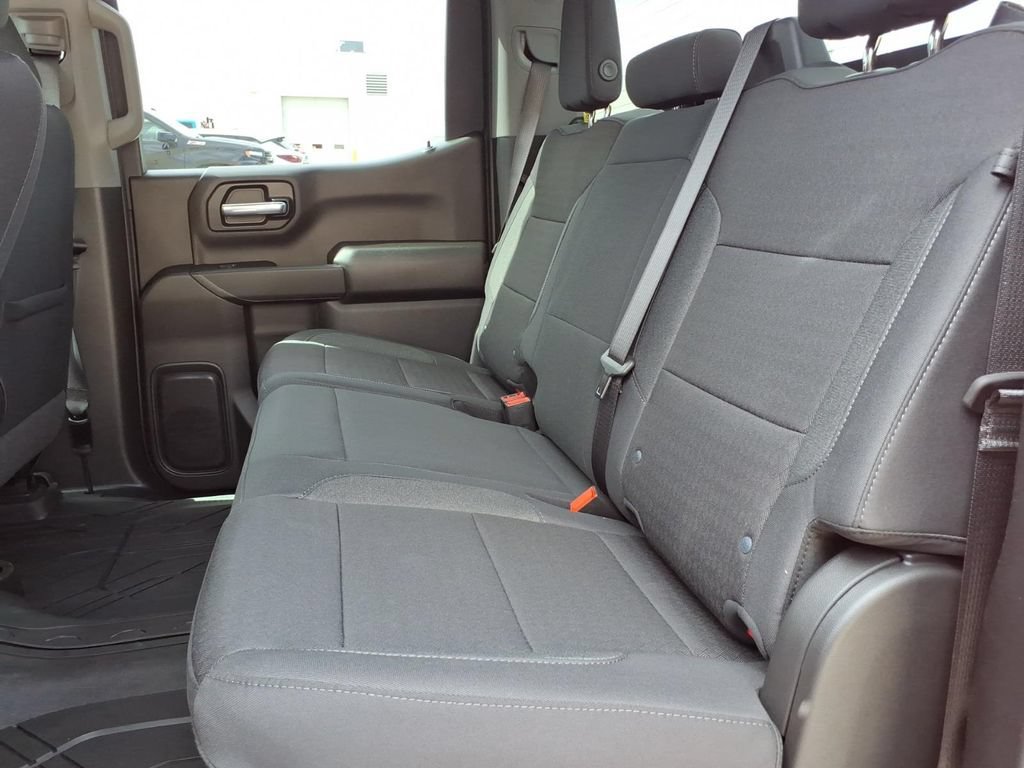New 2026 Chevrolet Silverado 1500 Custom w/ LPO, Dark Essentials Package AWD/4WD image 14