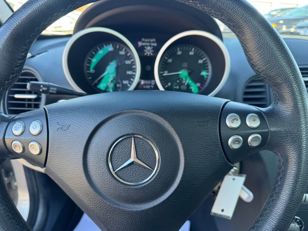 Used 2007 Mercedes-Benz SLK 350 image 12