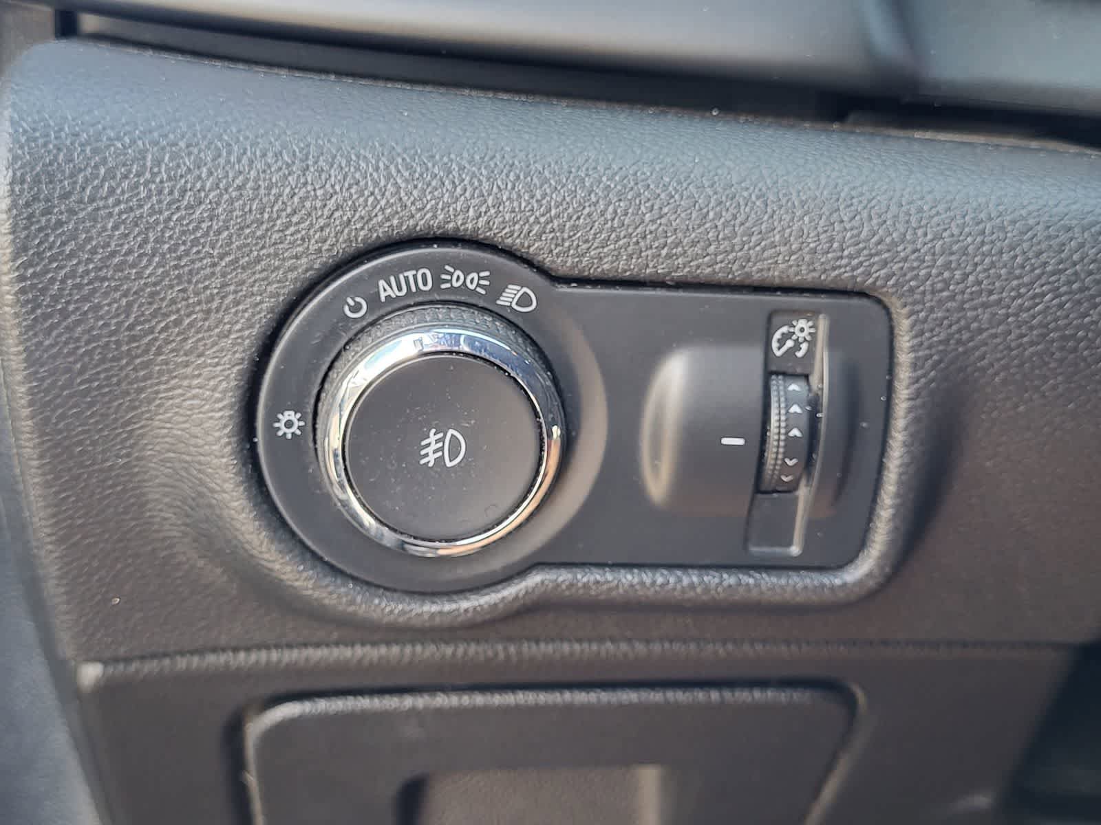 Used 2019 Buick Cascada Premium FWD image 23