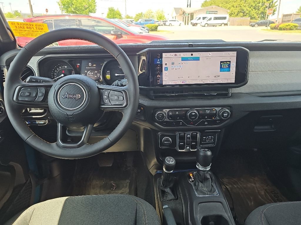 Used 2024 Jeep Wrangler Unlimited w/ Convenience Group AWD/4WD image 7