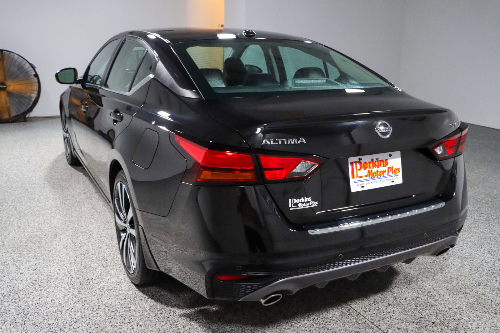 Used 2021 Nissan Altima 2.5 SR w/ SR Premium Package FWD image 9