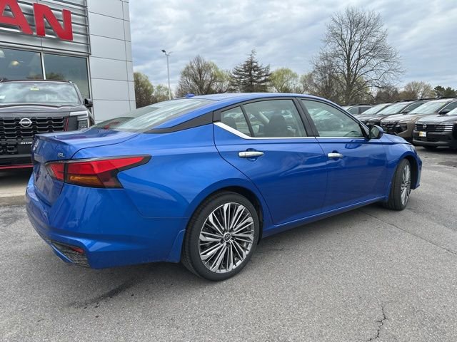 Certified 2025 Nissan Altima 2.5 SL FWD image 6