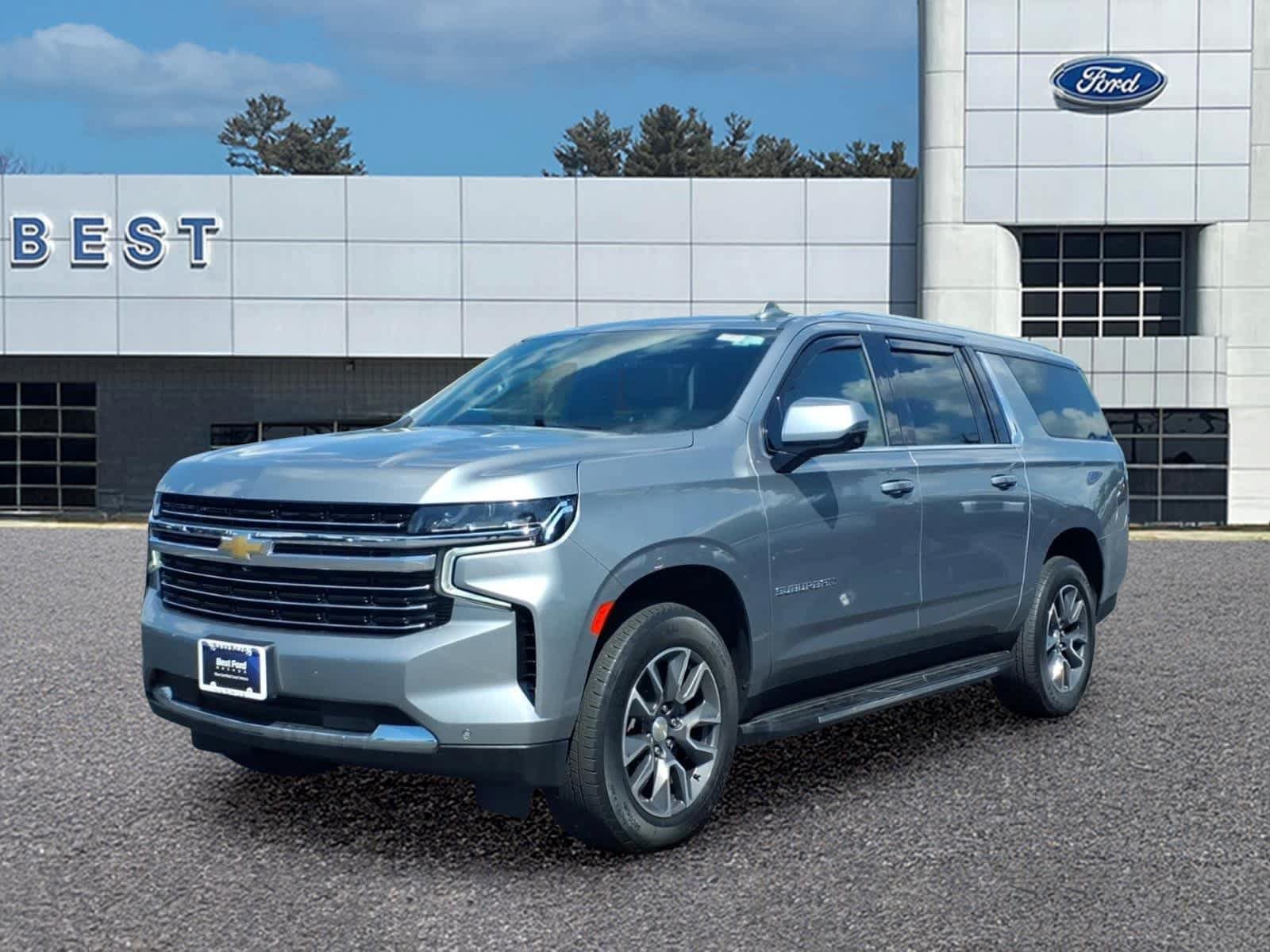 Used 2023 Chevrolet Suburban LT w/ Luxury Package