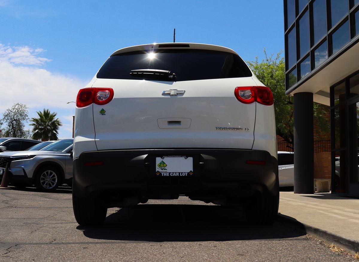 Used 2012 Chevrolet Traverse LT FWD image 12