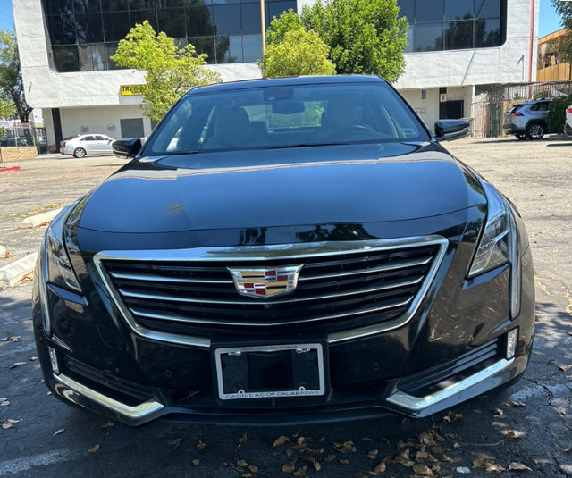 Used 2018 Cadillac CT6 Luxury AWD/4WD image 2