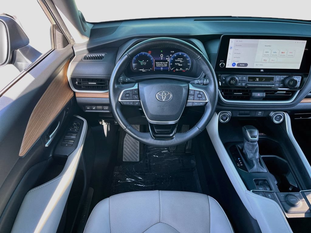 Used 2025 Toyota Grand Highlander FWD image 22