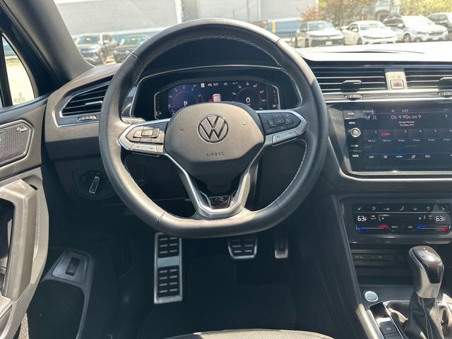 Used 2023 Volkswagen Tiguan SEL R-Line AWD/4WD image 18