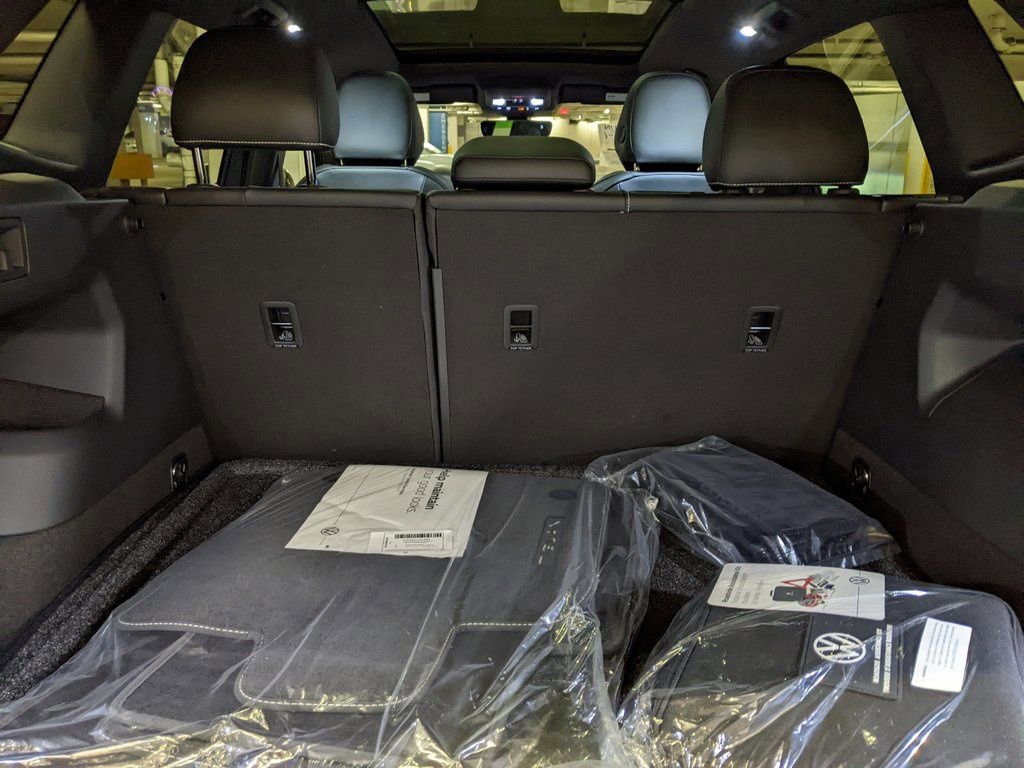 New 2025 Volkswagen Tiguan SE R-Line image 27