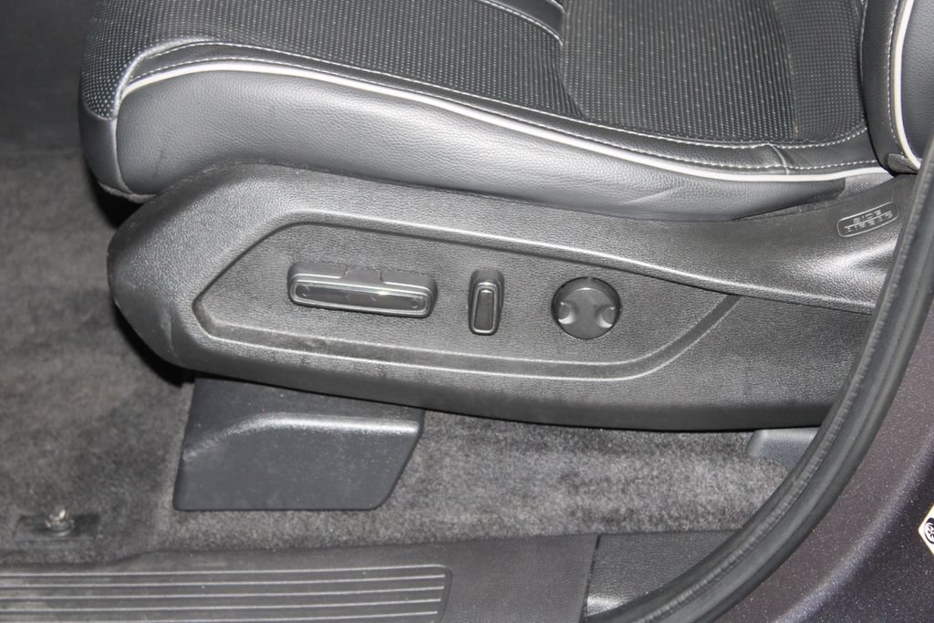 Used 2023 Honda Pilot Elite image 18