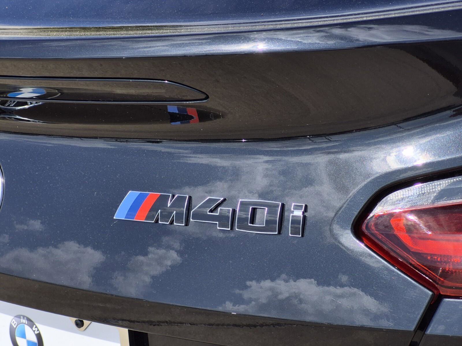 Certified 2025 BMW Z4 M40i w/ Edition RWD image 9
