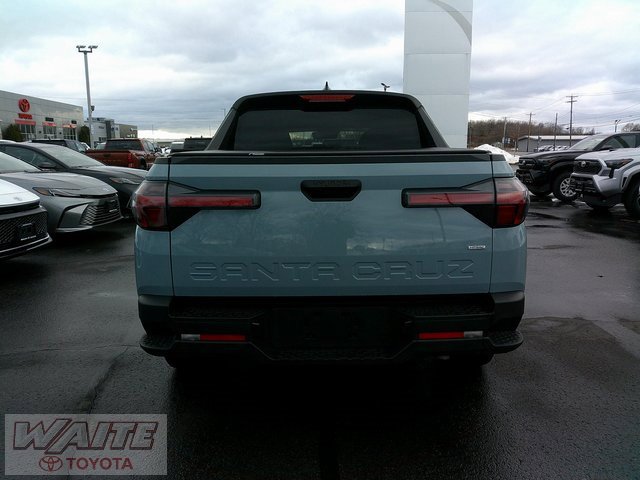 Used 2025 Hyundai Santa Cruz SE image 3
