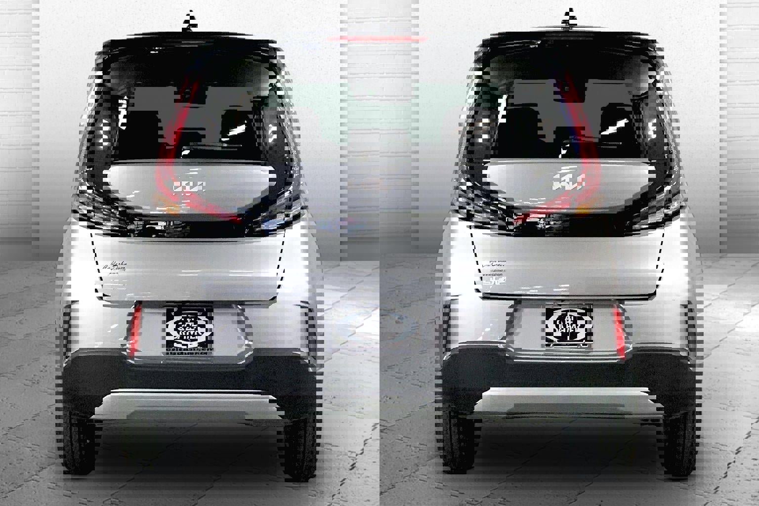 Used 2025 Kia Soul LX image 3