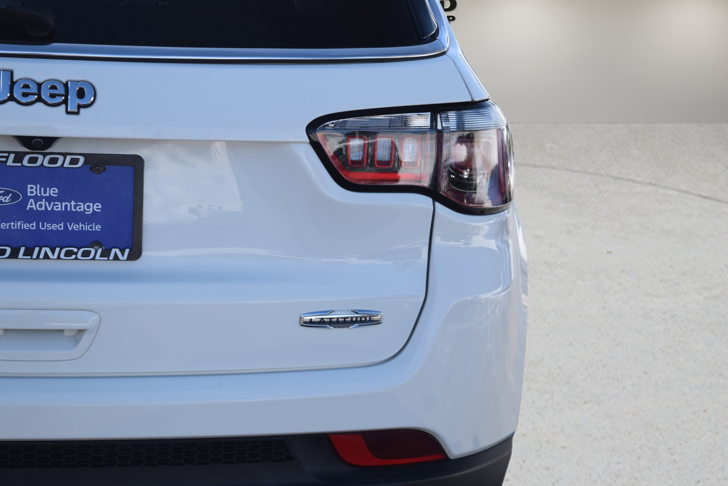 Used 2021 Jeep Compass Latitude image 6