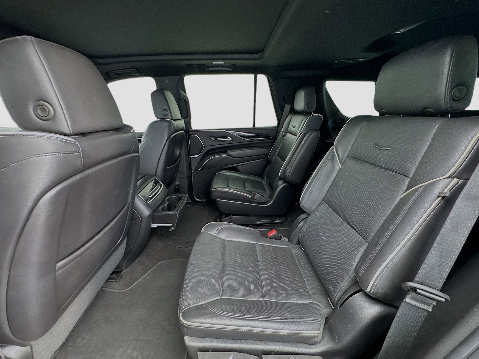 Used 2022 Cadillac Escalade Sport w/ Touring Package image 16