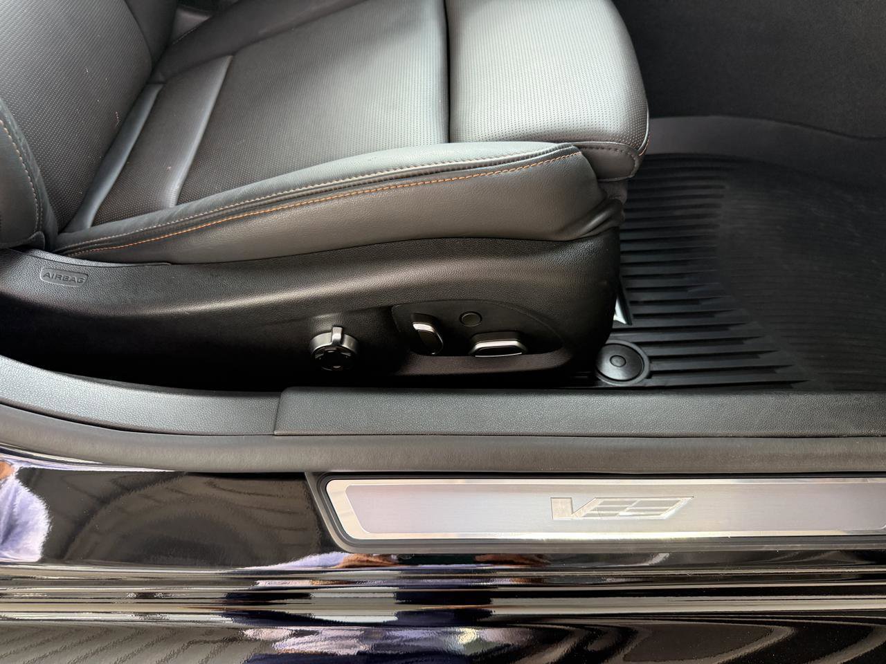 Used 2023 Cadillac CT5 V w/ Premium Package image 35