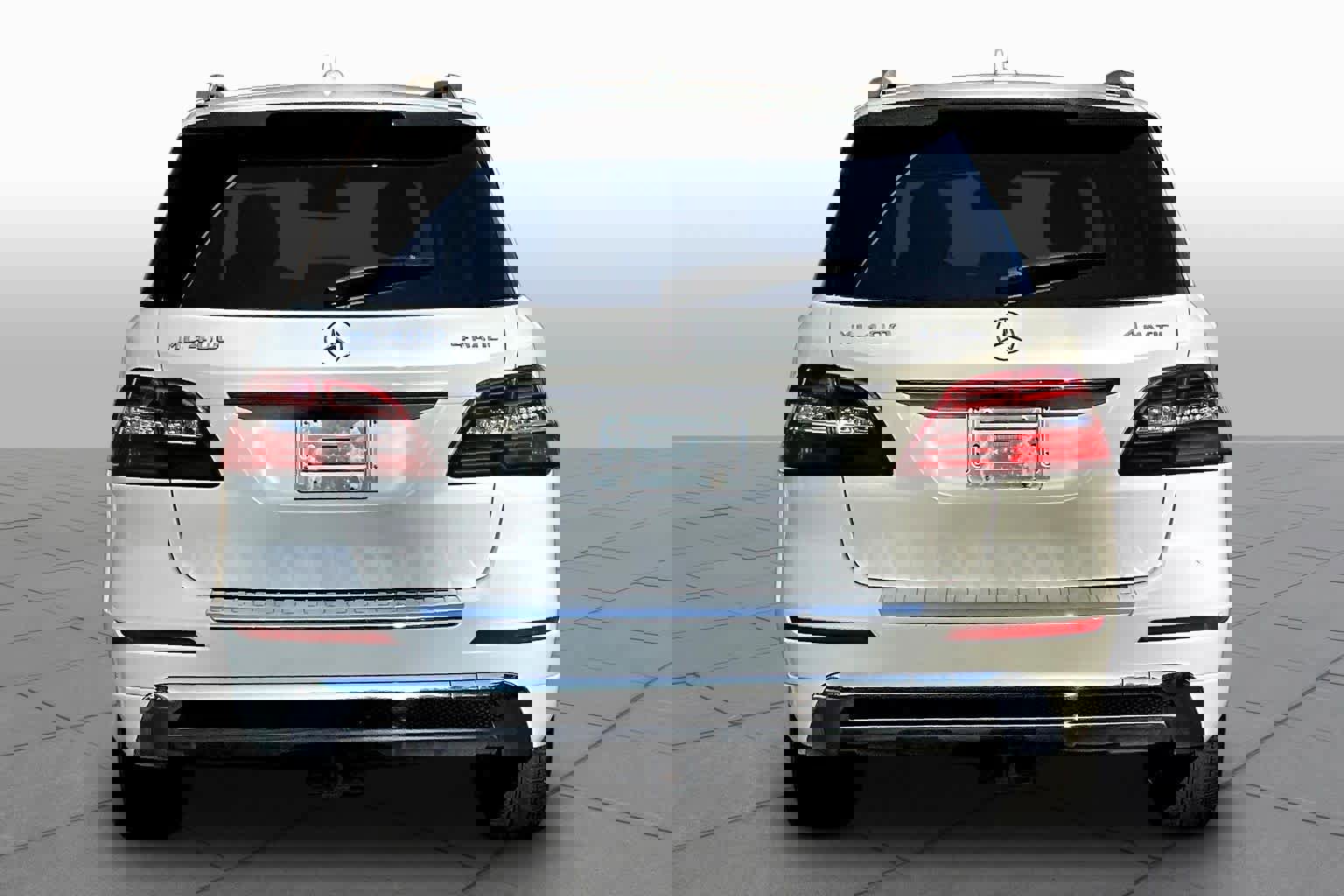 Used 2015 Mercedes-Benz ML 400 4MATIC image 5