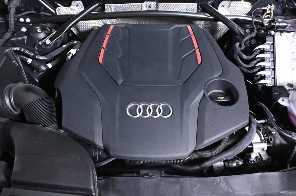 Used 2023 Audi SQ5 Prestige w/ Prestige Package AWD/4WD image 23