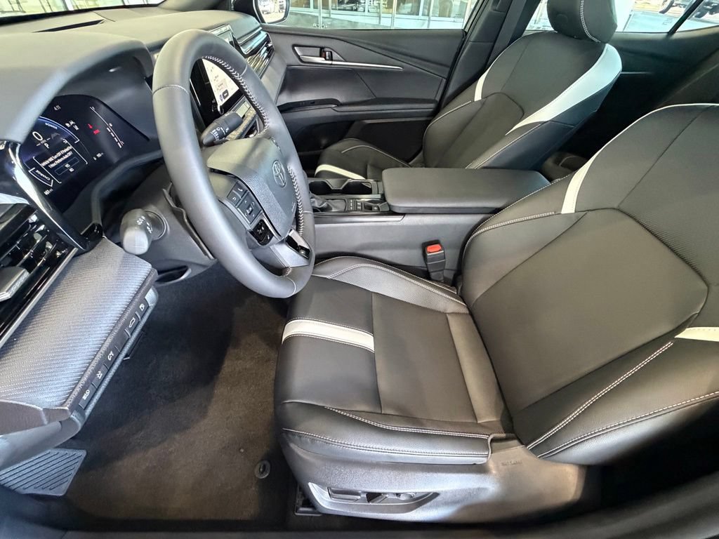 Certified 2026 Toyota Camry SE FWD image 20