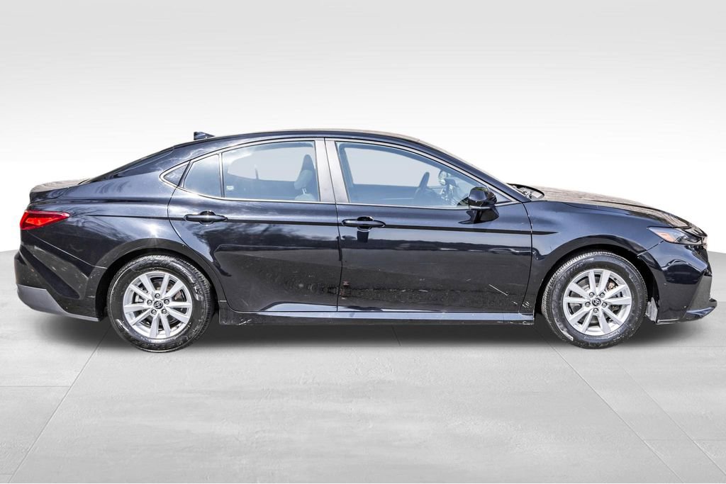 Used 2025 Toyota Camry LE FWD image 3