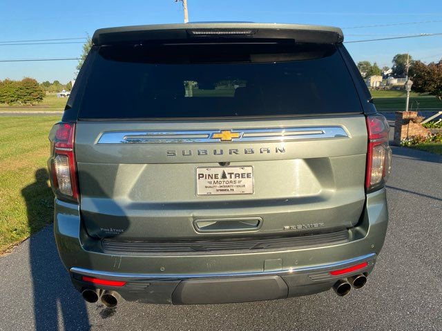 Used 2023 Chevrolet Suburban Premier image 5