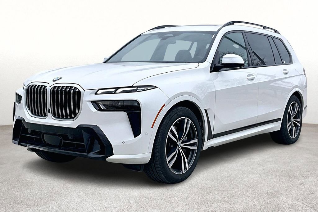 Used 2025 BMW X7 xDrive40i w/ M Sport Package image 10