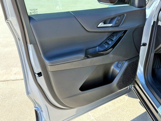 New 2026 Chevrolet Equinox LT w/ Convenience Package II image 12