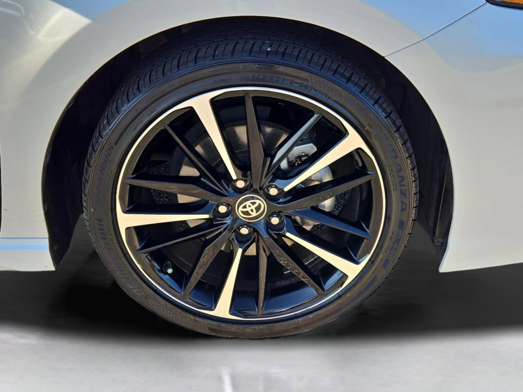 Used 2020 Toyota Camry XSE image 6