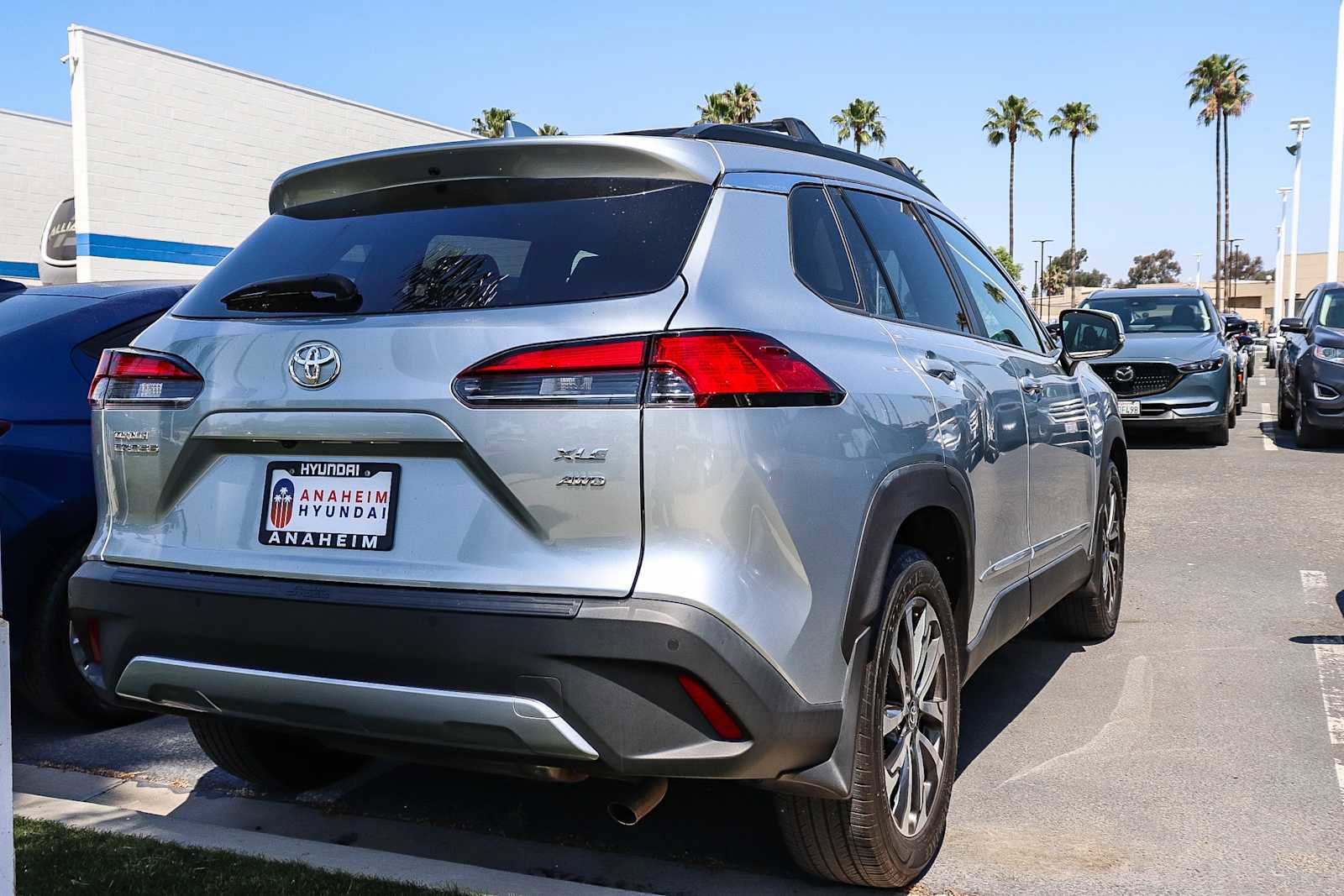 Used 2023 Toyota Corolla Cross XLE w/ Convenience Package image 5