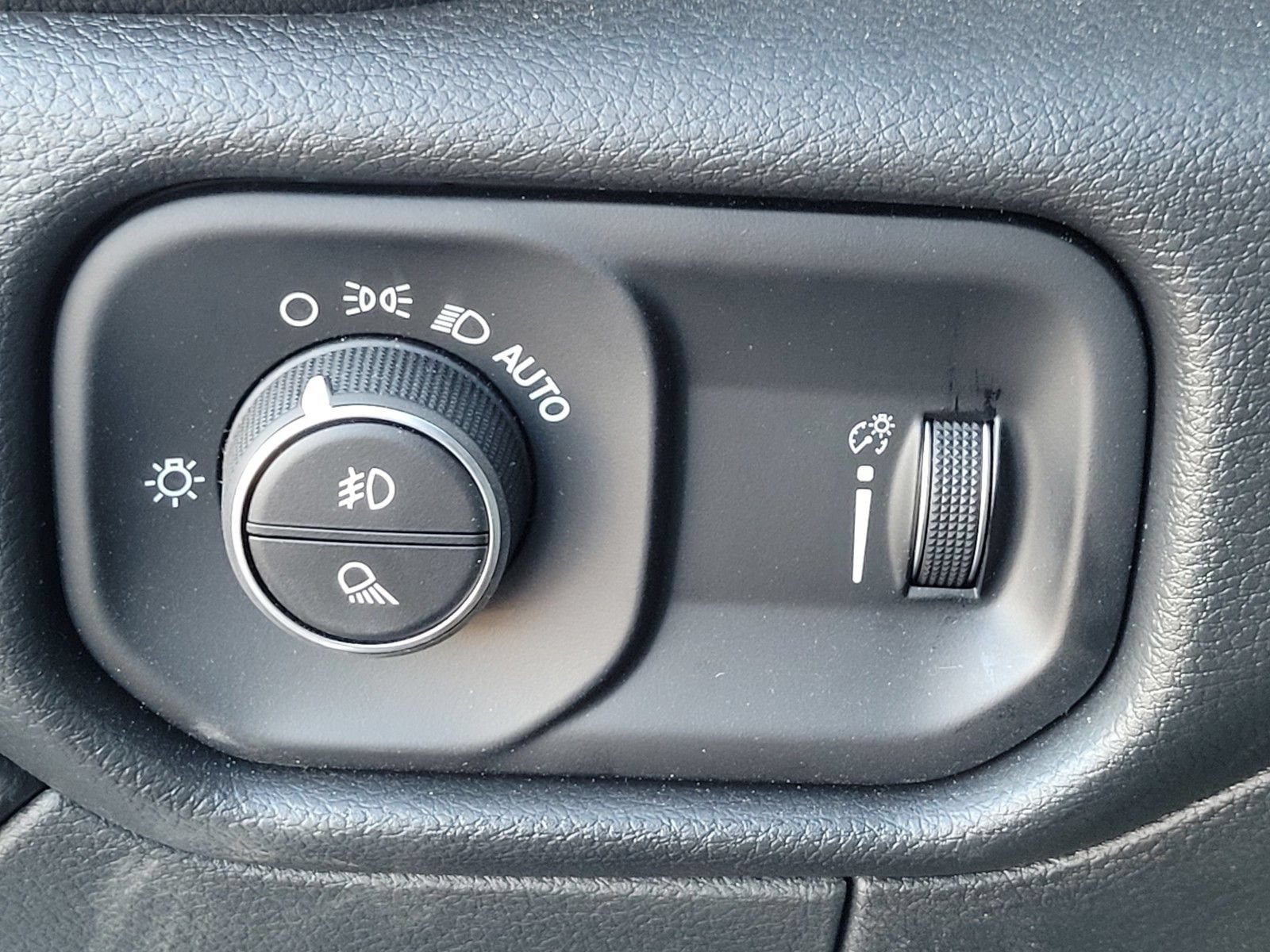 New 2025 RAM 5500 Tradesman AWD/4WD image 22