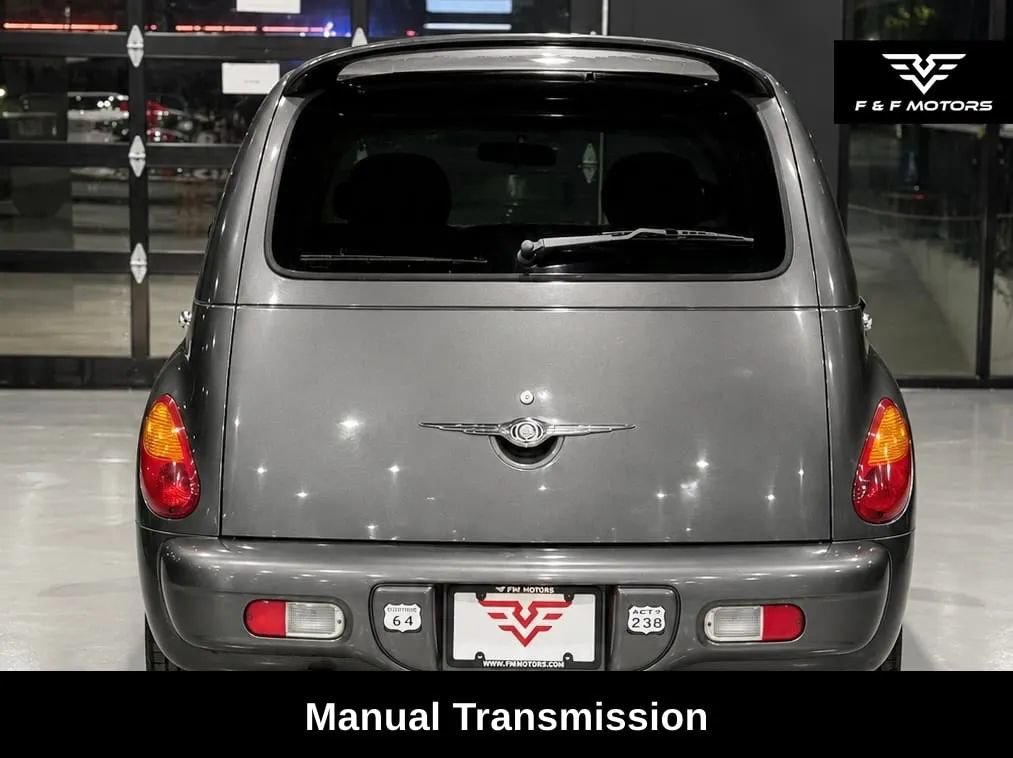 Used 2004 Chrysler PT Cruiser FWD image 4
