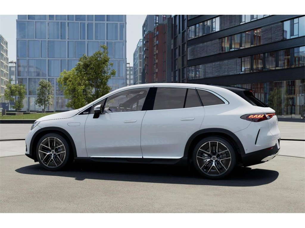 New 2026 Mercedes-Benz EQE 320 4MATIC SUV image 32