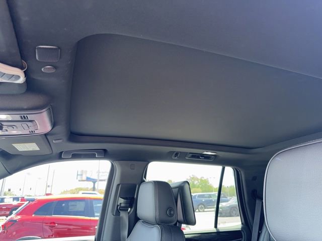 Used 2021 GMC Yukon Denali AWD/4WD image 6