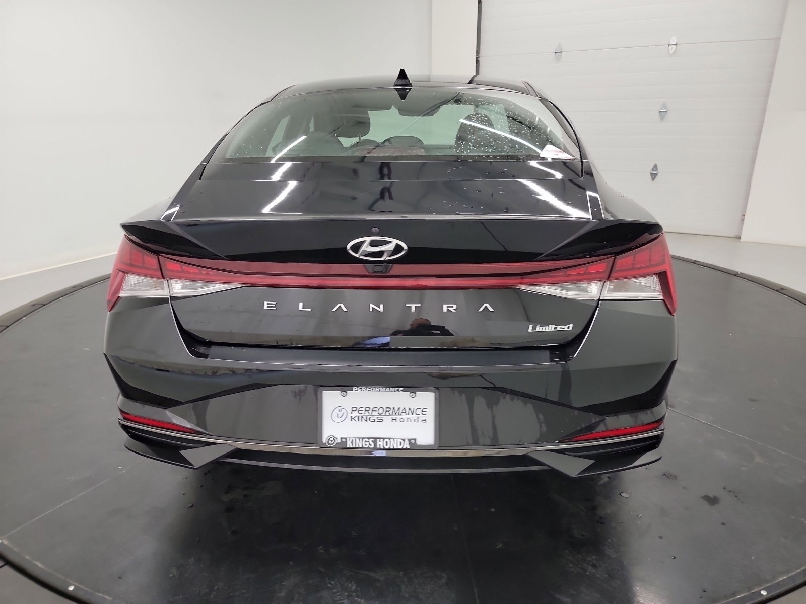 Used 2021 Hyundai Elantra Limited FWD image 8